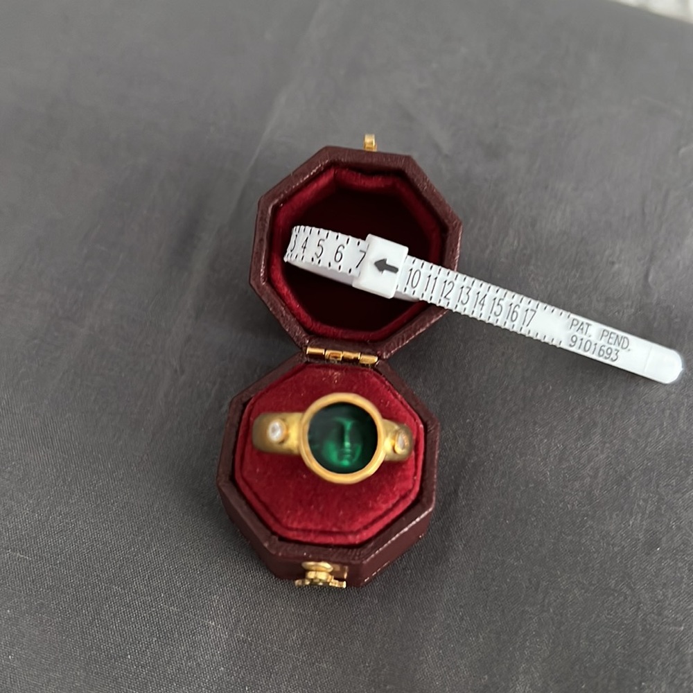18K Gold Ring w Enameled Sculpted Face,Diamonds